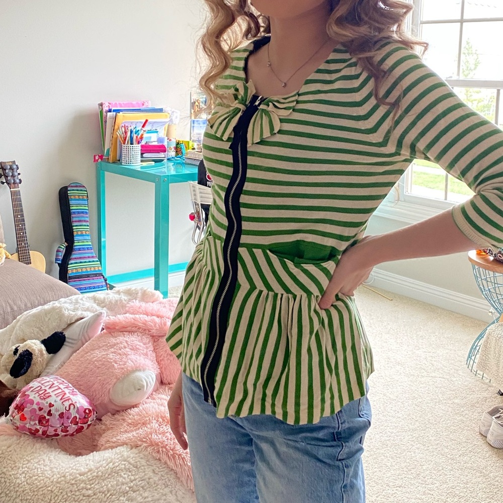 Anthropologie sweater by Moth - small